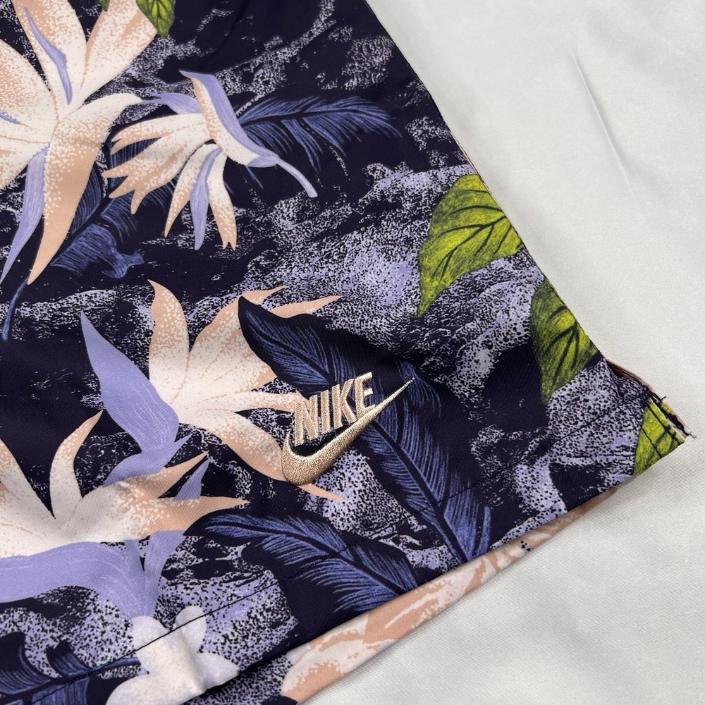 $60 NWT Nike Club Drawstring Flow Woven Shorts MEDIUM Tropical Print HV4610-515 - Picture 3 of 8